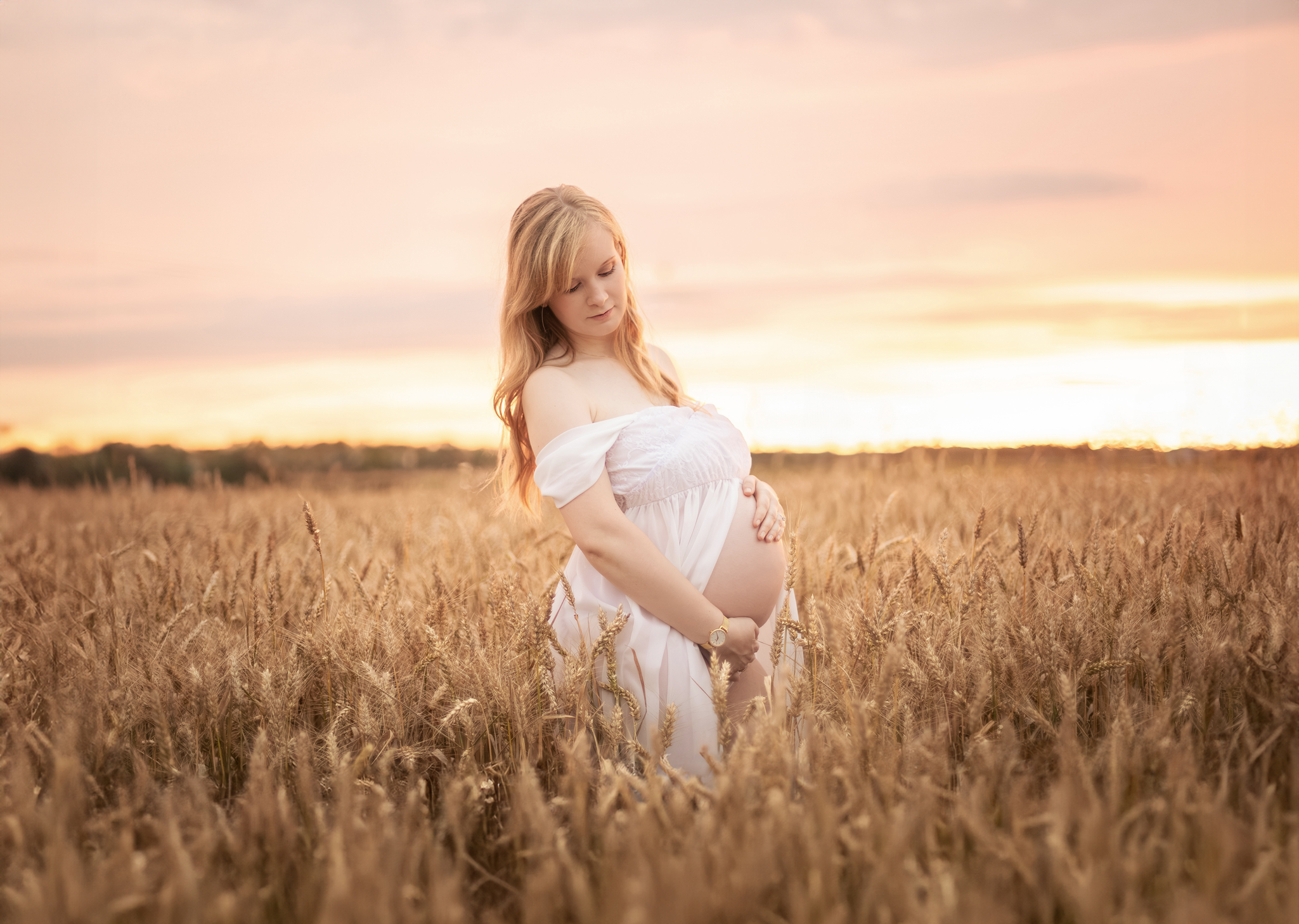 seance-photographe-grossesse-orleans-champs-blé